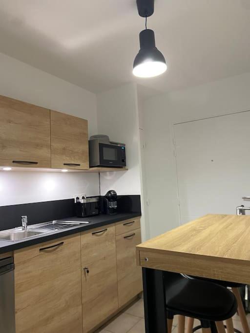 Studio Cosy, Lyon, Avec Garage Prive Exterior foto